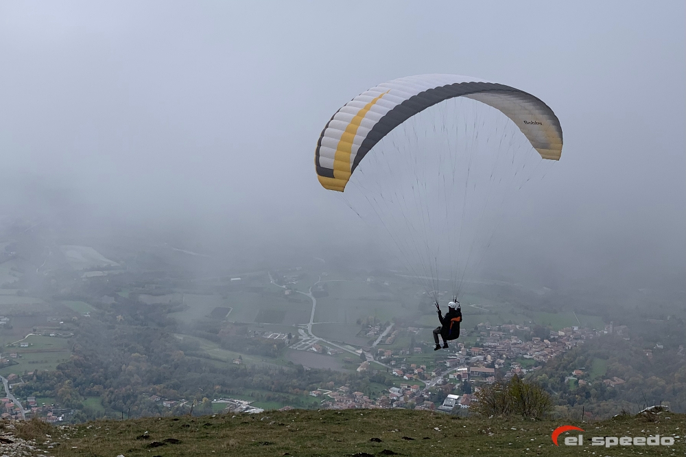 024_20221120_paragliding_meduno_elspeedo