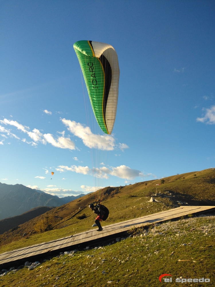 091_20221120_paragliding_meduno_elspeedo